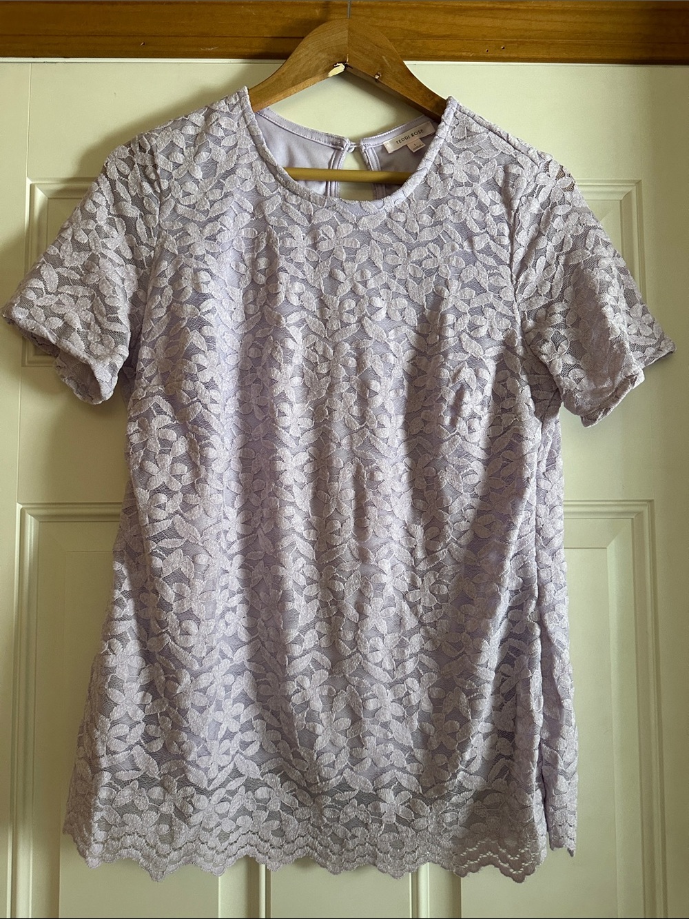 Women's Lavender Lace Short Sleeve Blouse